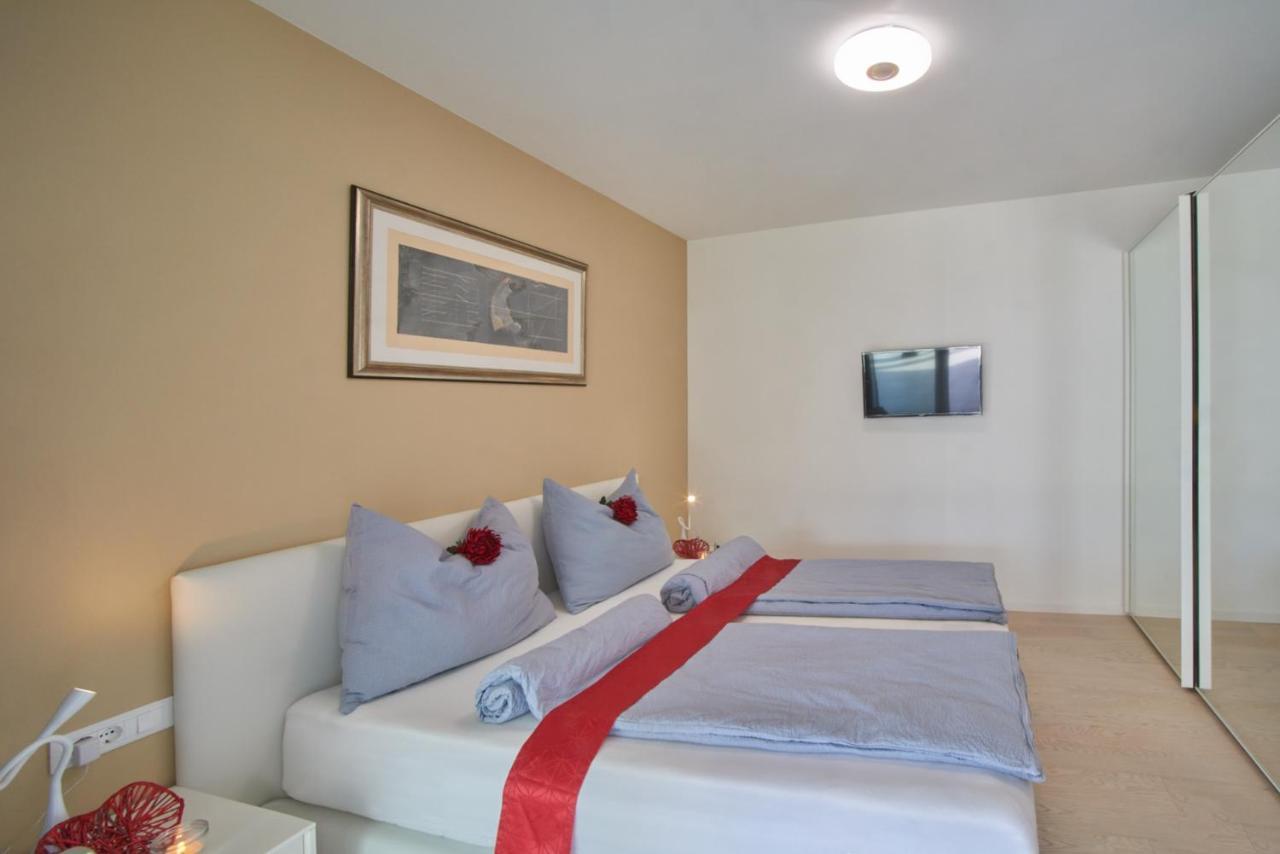 Penthouse & Garden - Luxury Apartment Postal / Burgstall Εξωτερικό φωτογραφία