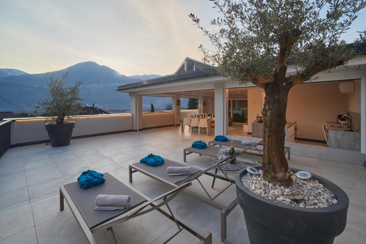 Penthouse & Garden - Luxury Apartment Postal / Burgstall Εξωτερικό φωτογραφία