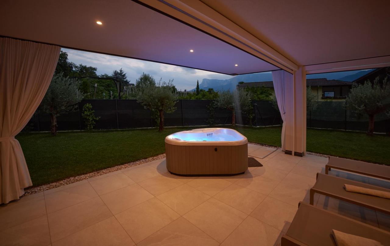Penthouse & Garden - Luxury Apartment Postal / Burgstall Εξωτερικό φωτογραφία